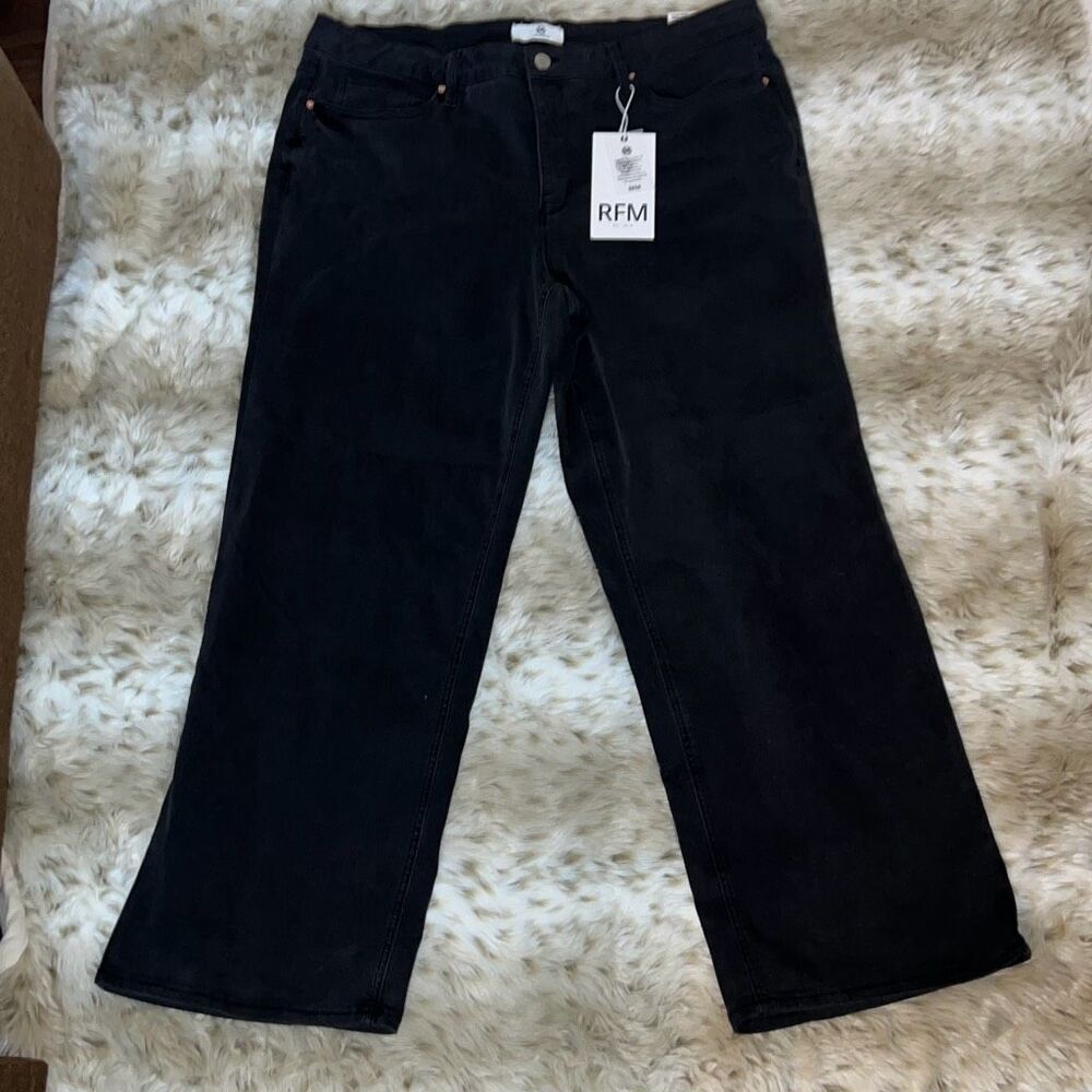 NWT RFM high rise wide-leg black jeans no destruction - size 22